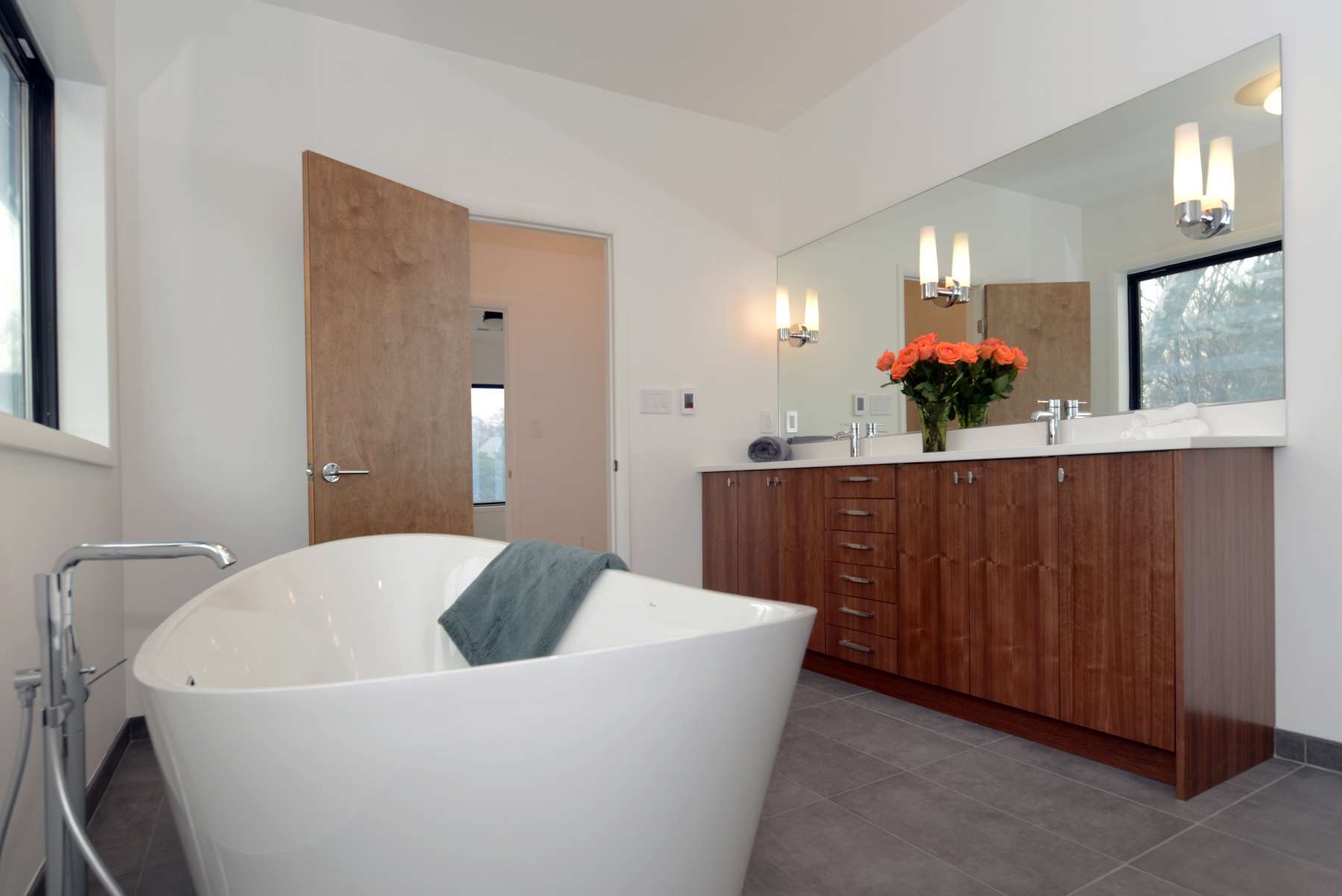 Seattle-bathroom-remodeling-mid-century-modern-hive-dwelling-1